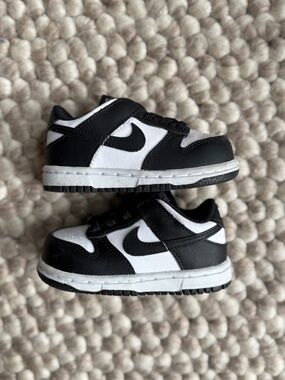 Nike Kids Dunk Low Sneakers 6C